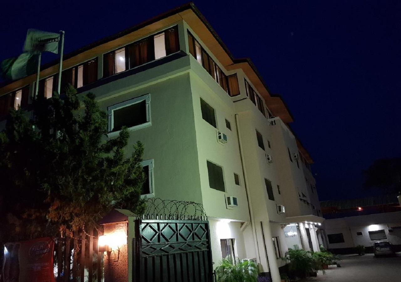 Citilodge Hotel & Conference Centre Newly Renovated อาบูจา ภายนอก รูปภาพ